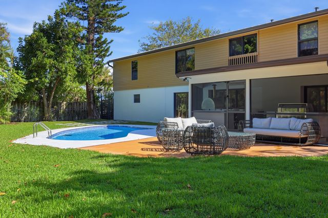 342 N Fairway N, Tequesta, FL 33469