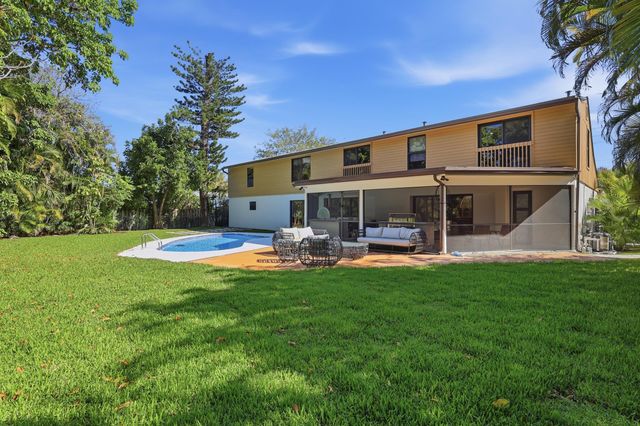 342 N Fairway N, Tequesta, FL 33469