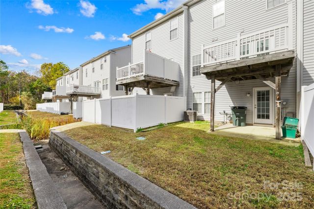 10842 Garden Oaks Lane, Charlotte, NC 28273