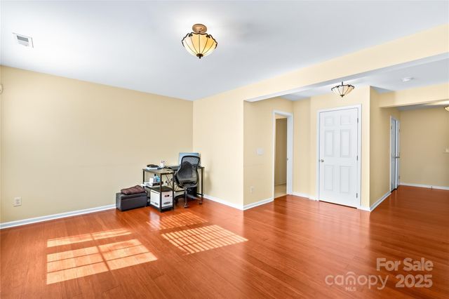 10842 Garden Oaks Lane, Charlotte, NC 28273