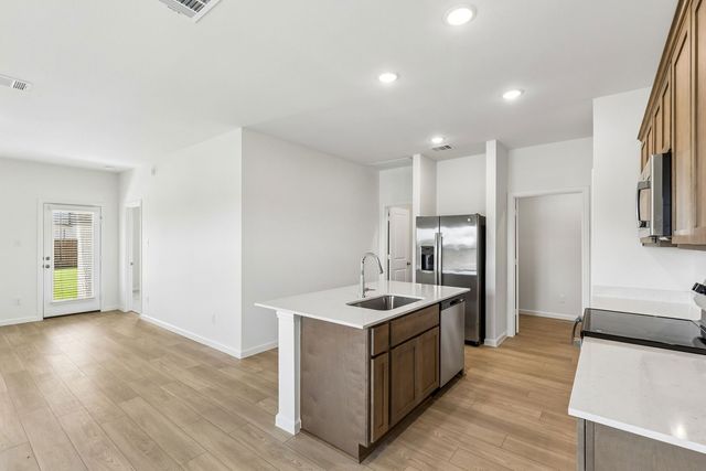 852 Hillcrest Boulevard, Princeton, TX 75407