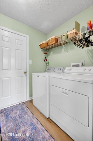 11115 Oak Bend Ct, Louisville, KY 40241