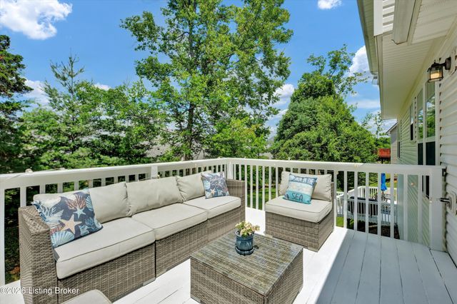 11115 Oak Bend Ct, Louisville, KY 40241