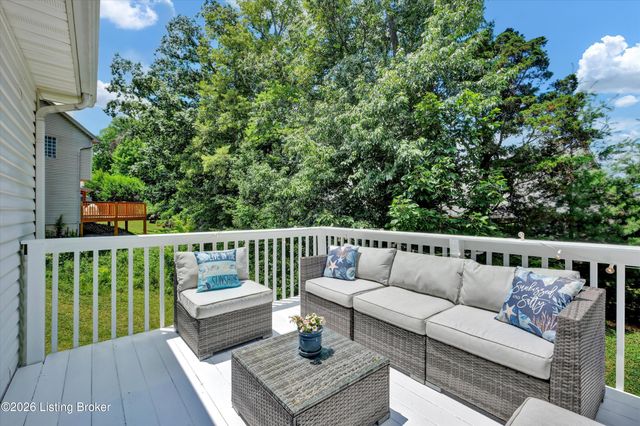 11115 Oak Bend Ct, Louisville, KY 40241