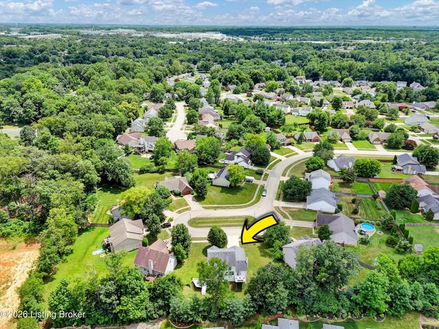 11115 Oak Bend Ct, Louisville, KY 40241