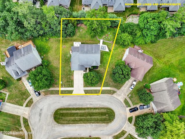 11115 Oak Bend Ct, Louisville, KY 40241