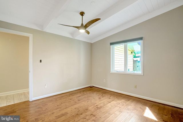 7113 CAROL LN, Falls Church, VA 22042