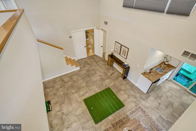 7113 CAROL LN, Falls Church, VA 22042