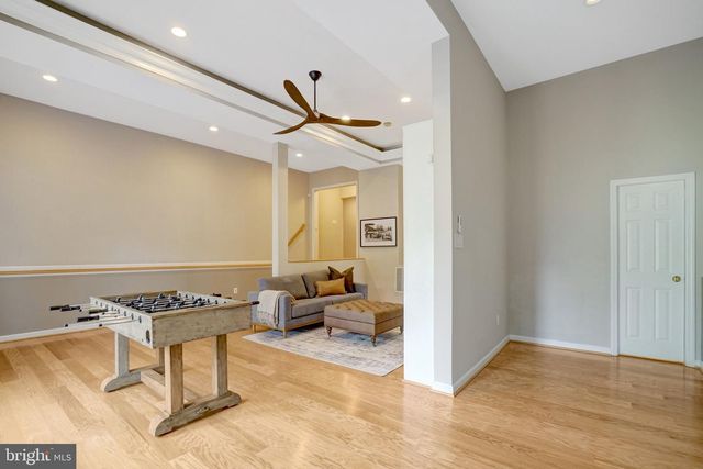 7113 CAROL LN, Falls Church, VA 22042