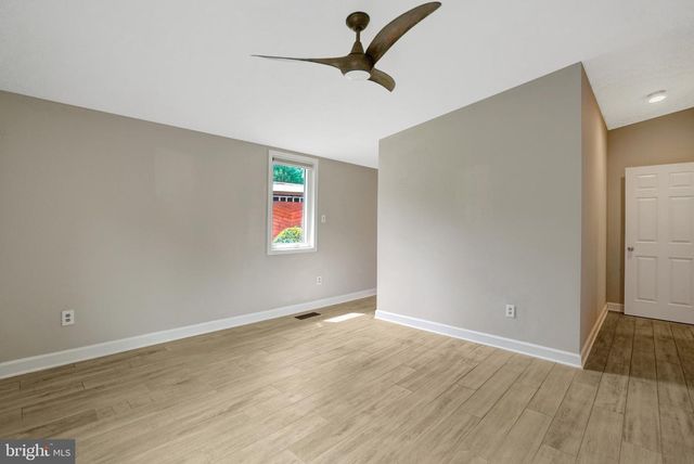 7113 CAROL LN, Falls Church, VA 22042
