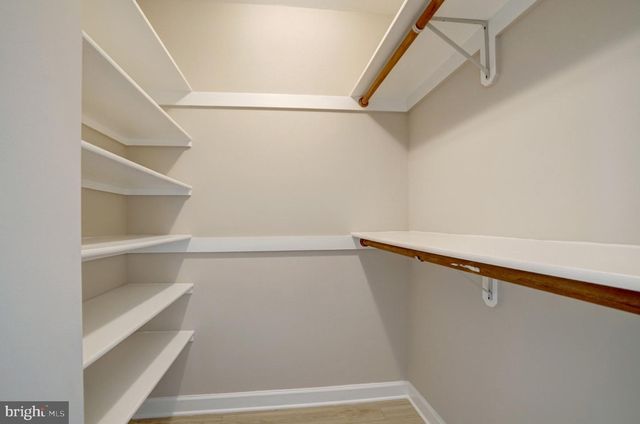 7113 CAROL LN, Falls Church, VA 22042