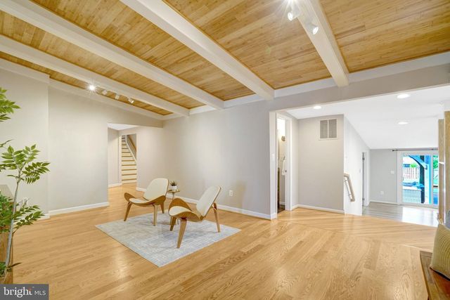 7113 CAROL LN, Falls Church, VA 22042