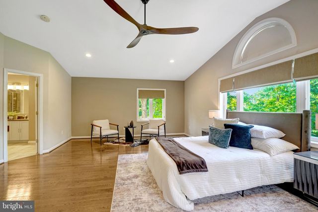 7113 CAROL LN, Falls Church, VA 22042