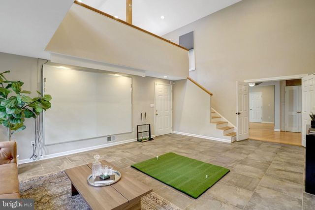 7113 CAROL LN, Falls Church, VA 22042