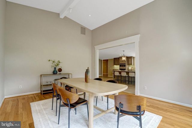 7113 CAROL LN, Falls Church, VA 22042