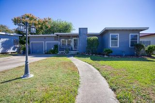 729 Chase Dr, Corpus Christi, TX 78412