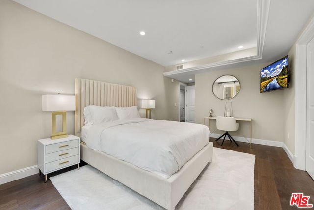 1825 Pandora Avenue PH 404, Los Angeles, CA 90025