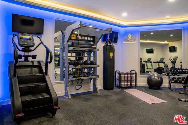 1825 Pandora Avenue PH 404, Los Angeles, CA 90025