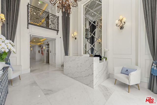 1825 Pandora Avenue PH 404, Los Angeles, CA 90025