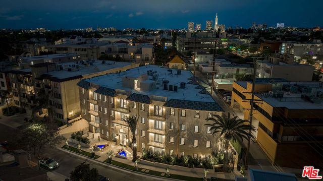 1825 Pandora Avenue PH 404, Los Angeles, CA 90025