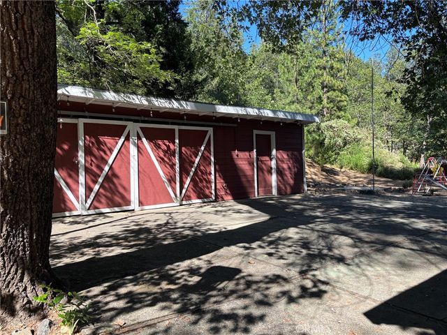 10728 Fishery Springs Road, Loch Lomond, CA 95461