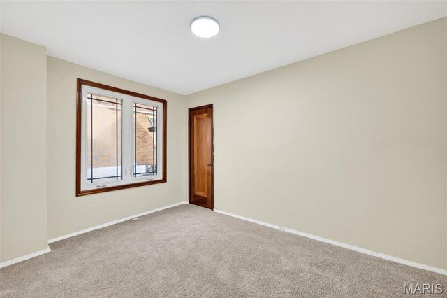 520 Ruthland Drive, St Louis, MO 63125