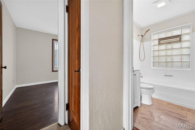 520 Ruthland Drive, St Louis, MO 63125