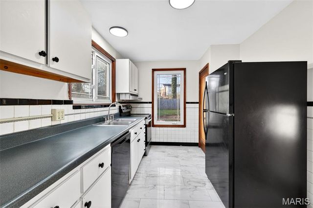 520 Ruthland Drive, St Louis, MO 63125