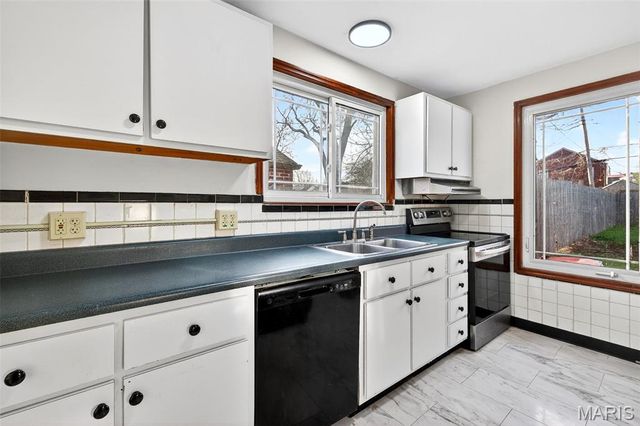 520 Ruthland Drive, St Louis, MO 63125