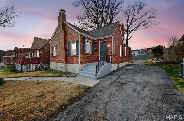 520 Ruthland Drive, St Louis, MO 63125