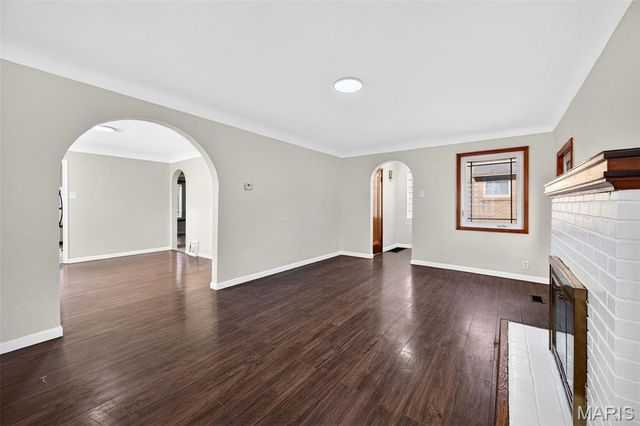 520 Ruthland Drive, St Louis, MO 63125