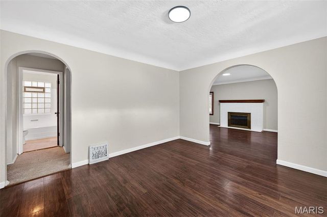 520 Ruthland Drive, St Louis, MO 63125