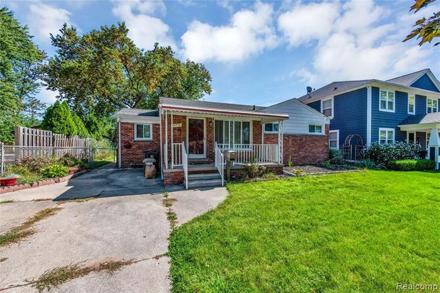 3216 Maplewood Avenue, Royal Oak, MI 48073