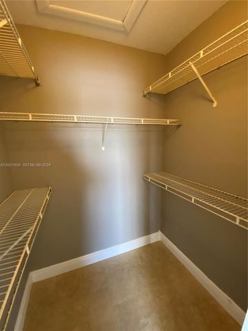 2820 N Oakland Forest Dr 307, Oakland Park, FL 33309