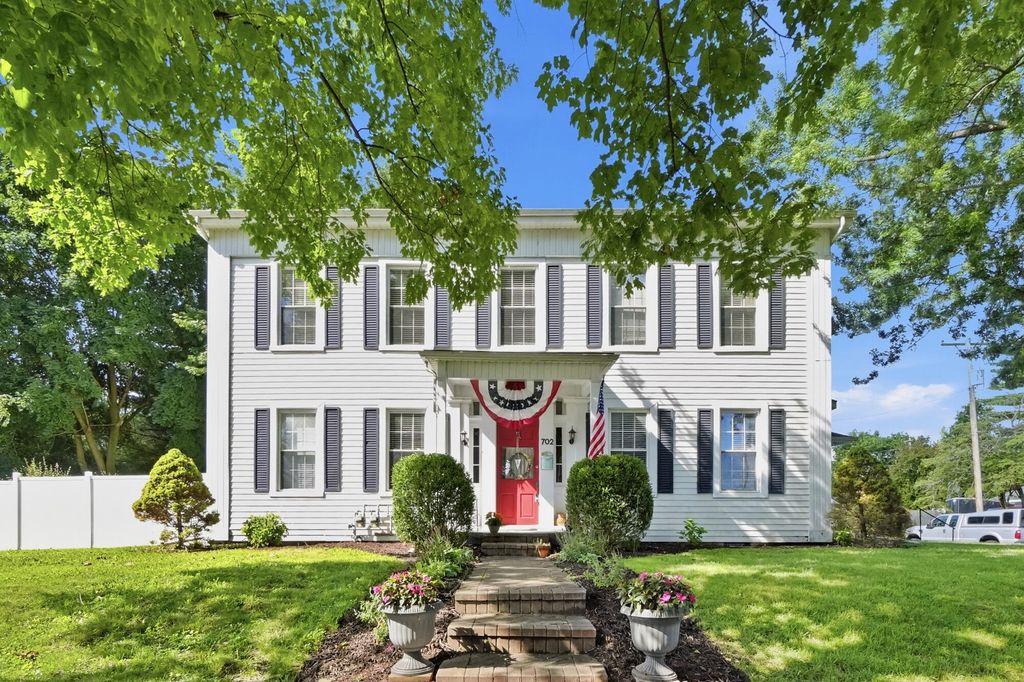 702 E Franklin Street 702 E Franklin Street, Troy, OH 45373
