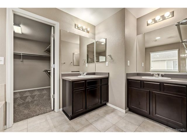 6271 N Genoa St, Aurora, CO 80019