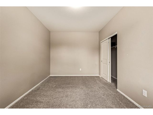 6271 N Genoa St, Aurora, CO 80019