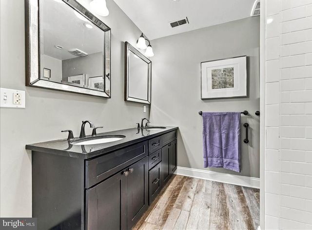 6948 MANTI ST, Philadelphia, PA 19128