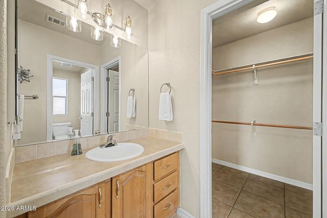 3301 S GOLDFIELD Road 2064, Apache Junction, AZ 85119