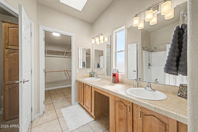 3301 S GOLDFIELD Road 2064, Apache Junction, AZ 85119