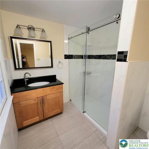 1081 Barnside Road, Lower Macungie Twp, PA 18103