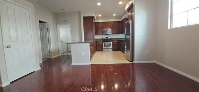 425 Merced Court, Corona, CA 92878