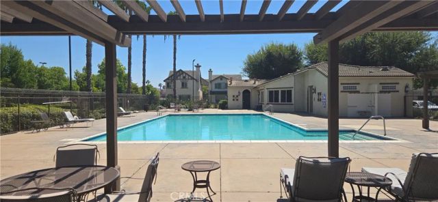 425 Merced Court, Corona, CA 92878