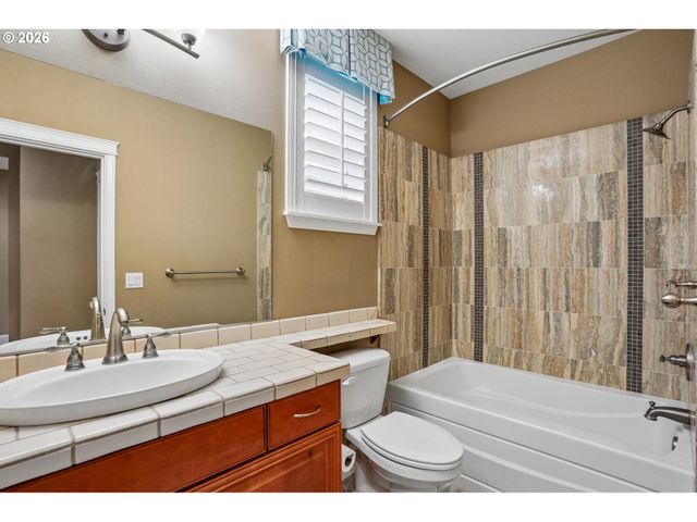 8427 Ne Orcas Loop, Olympia, WA 98516