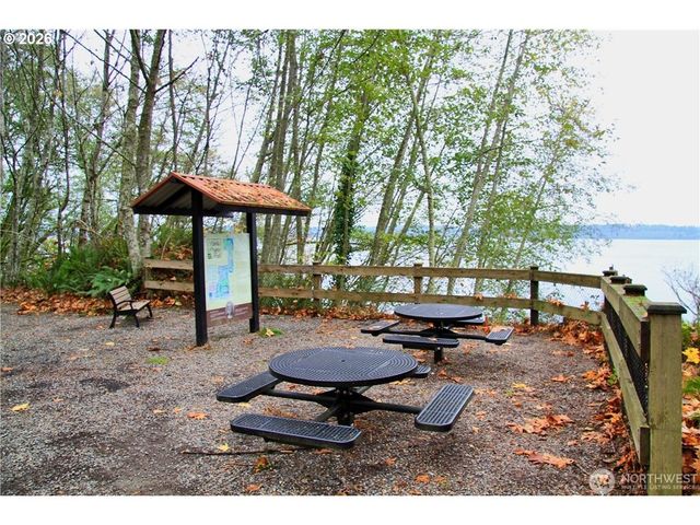 8427 Ne Orcas Loop, Olympia, WA 98516