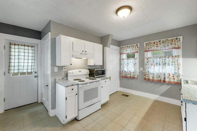 102 Franklin Street, Franklin, NH 03235