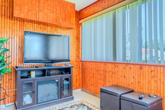 4675 NW 3rd Court C, Delray Beach, FL 33445