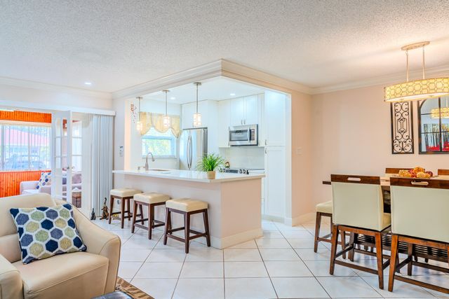 4675 NW 3rd Court C, Delray Beach, FL 33445