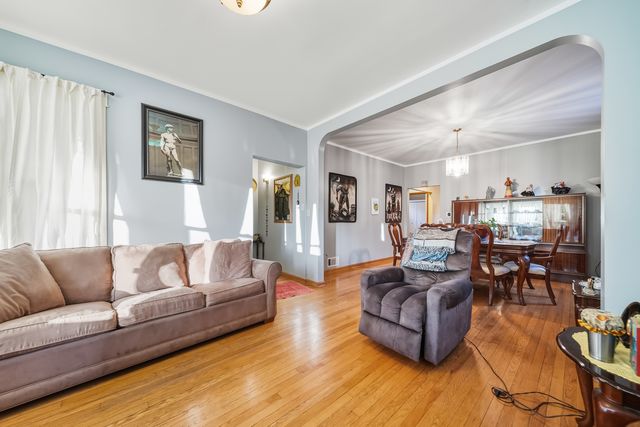 3449 N Lavergne Avenue, Chicago, IL 60641