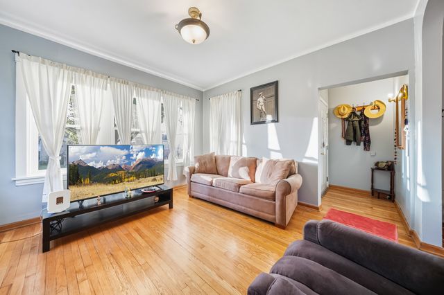 3449 N Lavergne Avenue, Chicago, IL 60641